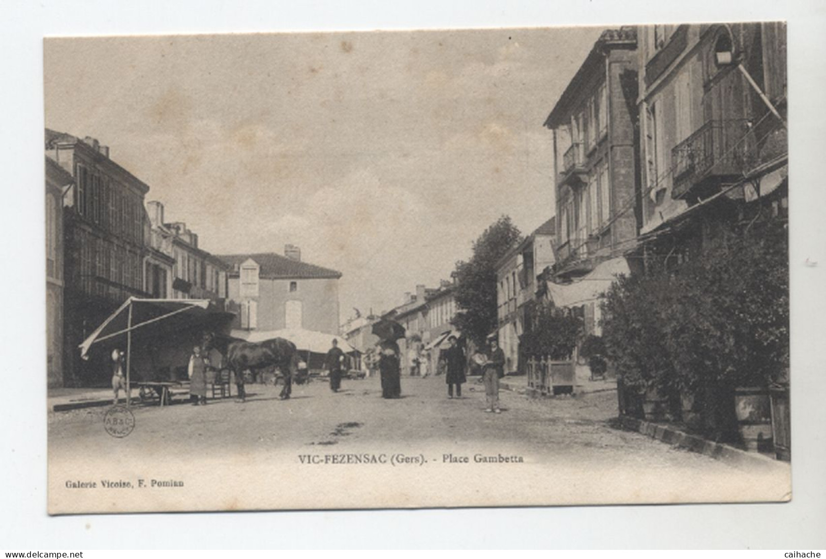 32 - VIC FEZENSAC - Place Gambetta - Maréchal-ferrant Itinérant - - Vic-Fezensac