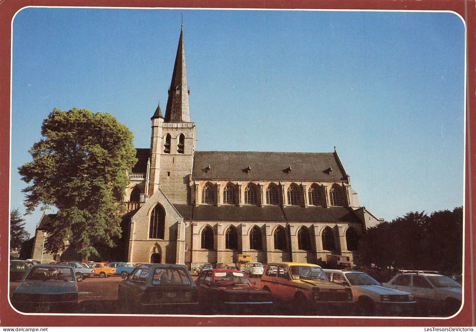 BELGIQUE - Herentals - Vue Générale De La St Waldetrudiskerk  - Carte Postale - Herentals