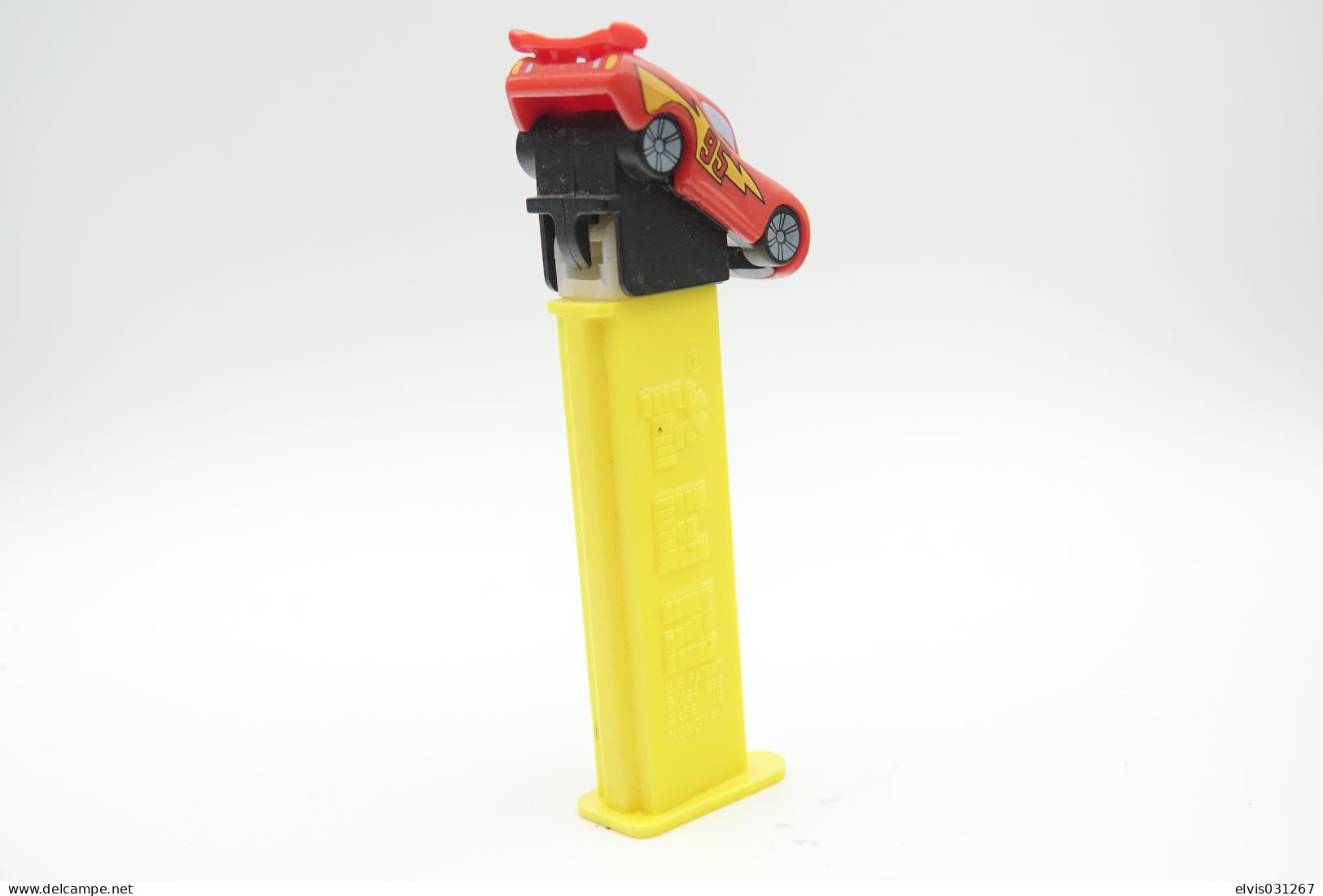 Vintage PEZ DISPENSER : LIGHTNING MCQUEEN  - CARS - 2006 - Us Patent Hungary Made L=11cm - Figuren