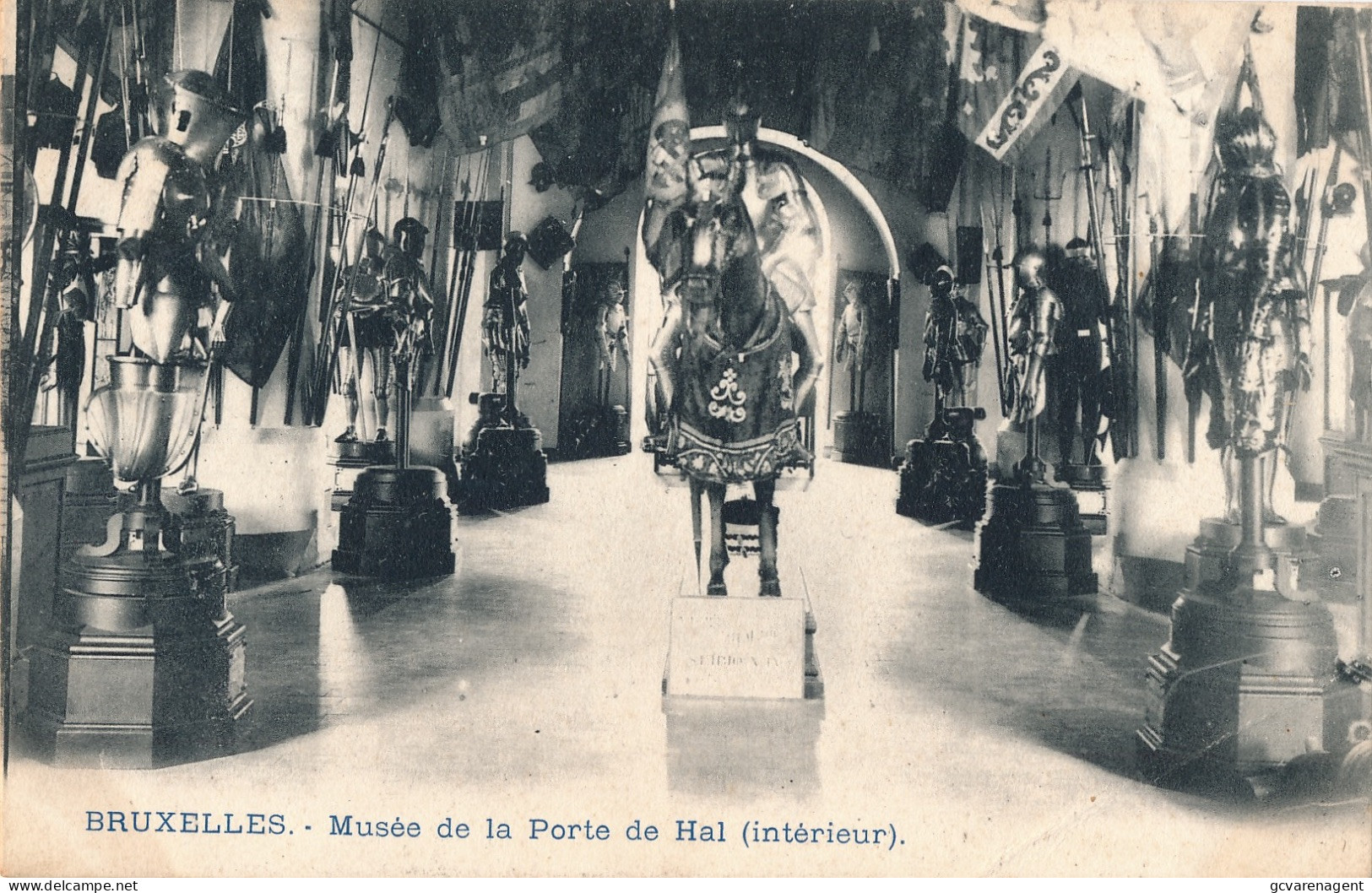 BRUXELLES  MUSEE DE LA PORTE DE HAL               2 SCANS - Musées