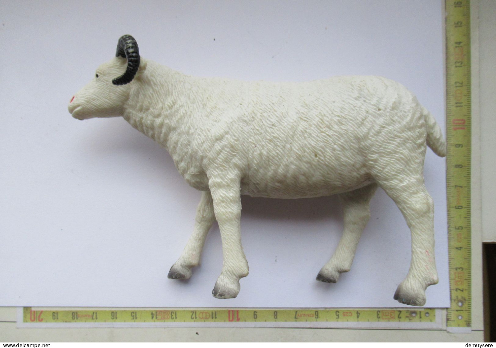 Lade 50  - Kunststoffen Schaap - Mouton En Plastique - 16 X 10 Cm - 87 Gram - Autres & Non Classés