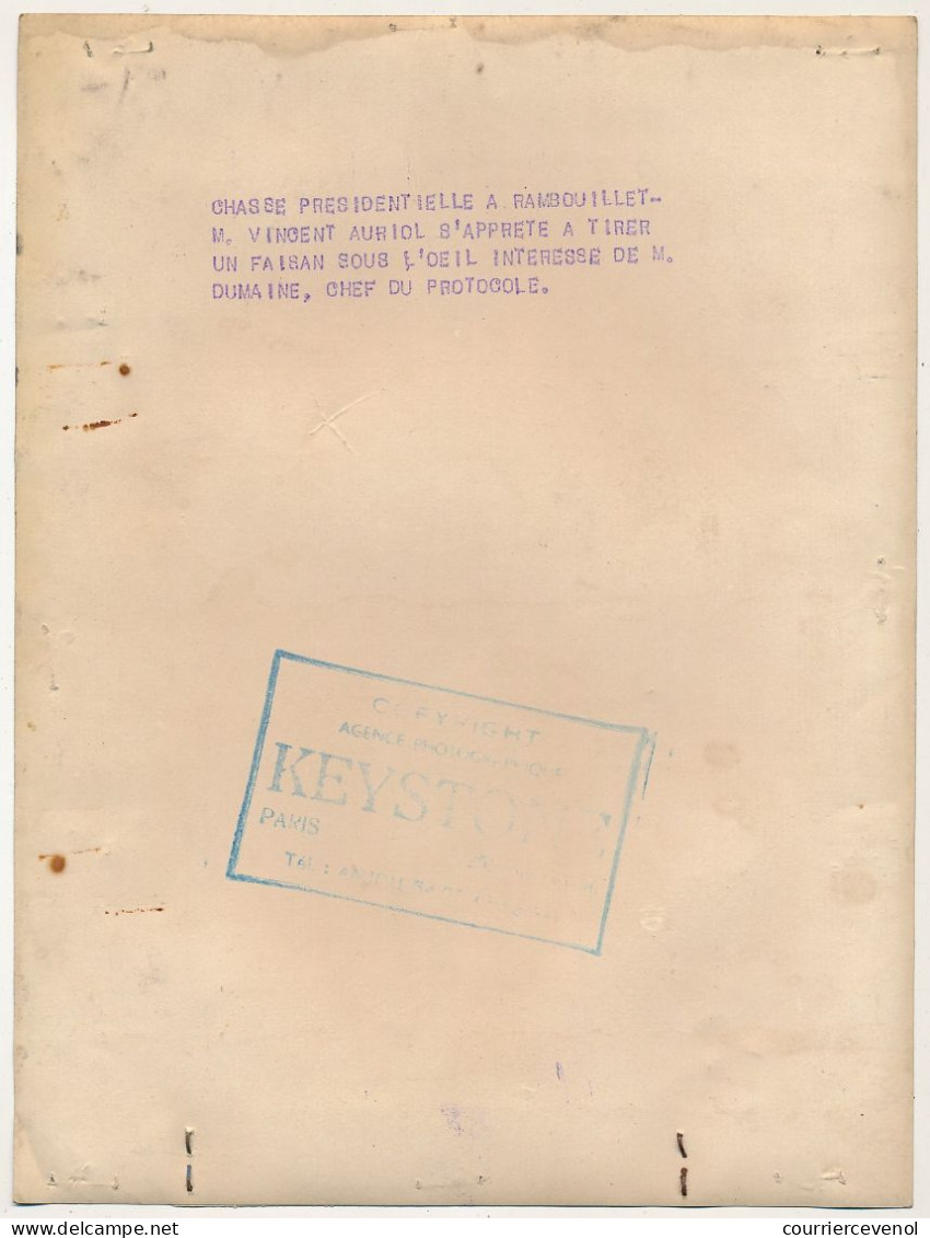 FRANCE - Photo Keystone - Chasse Présidentielle à Rambouillet : Monsieur Vincent Auriol S'apprête à Tirer Un Faisan - Célébrités