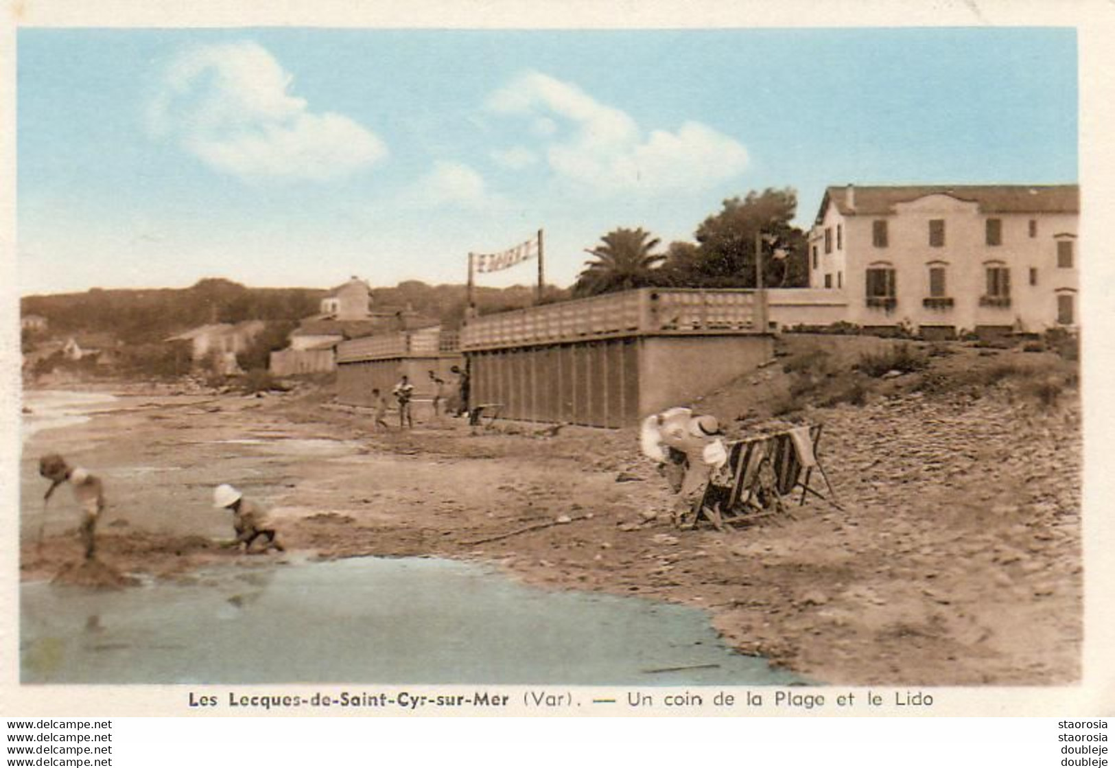 D83  LES LECQUES DE SAINT CYR  Un Coin De La Plage Et Le Lido - Les Lecques