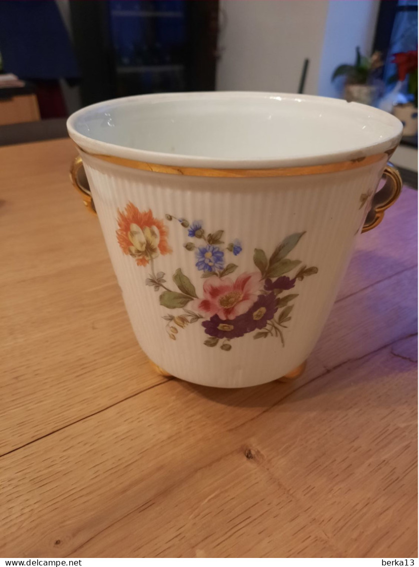 Cache Pot En Porcelaine De Freiberger - Altri & Non Classificati