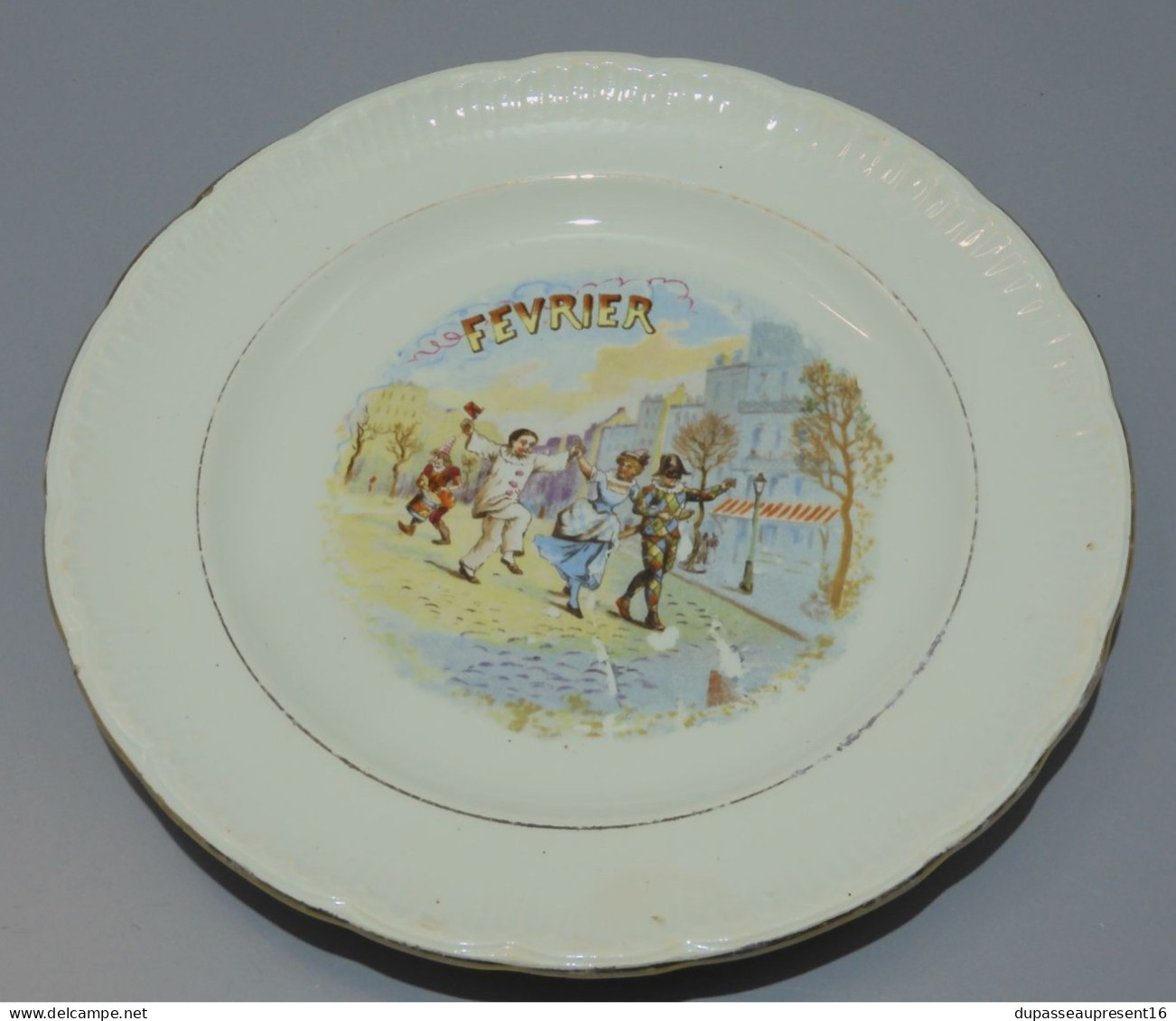 -ASSIETTE A DESSERT CERAMIQUE SAINT AMANDINOISE ANCIENNE MOIS de FEVRIER  XXe   E