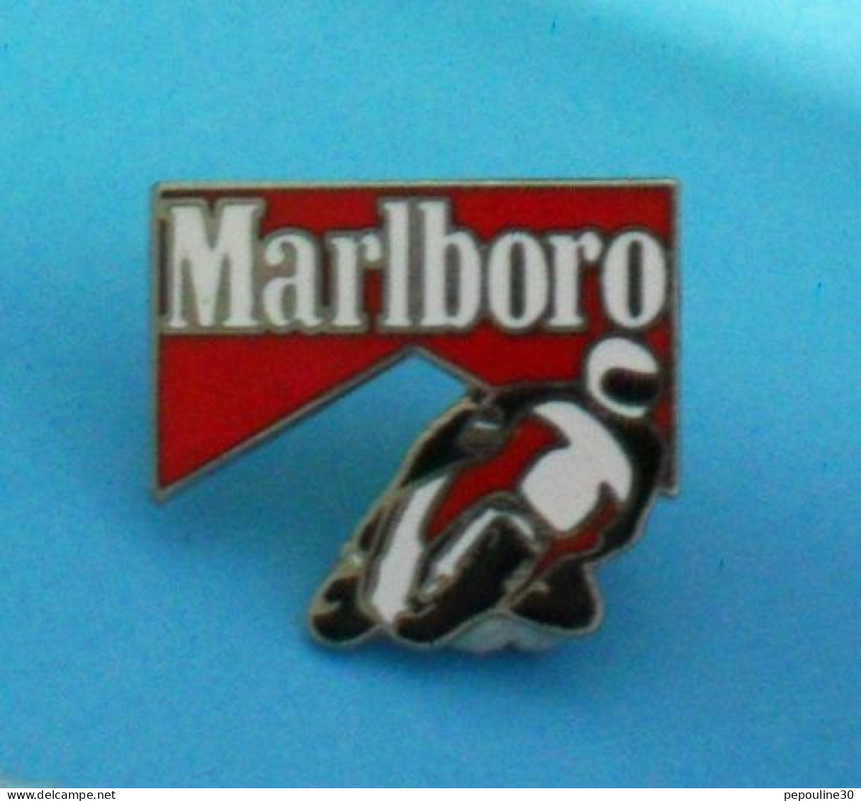 1 PIN'S //  ** CIRCUIT MOTO / MARLBORO ** - Motos