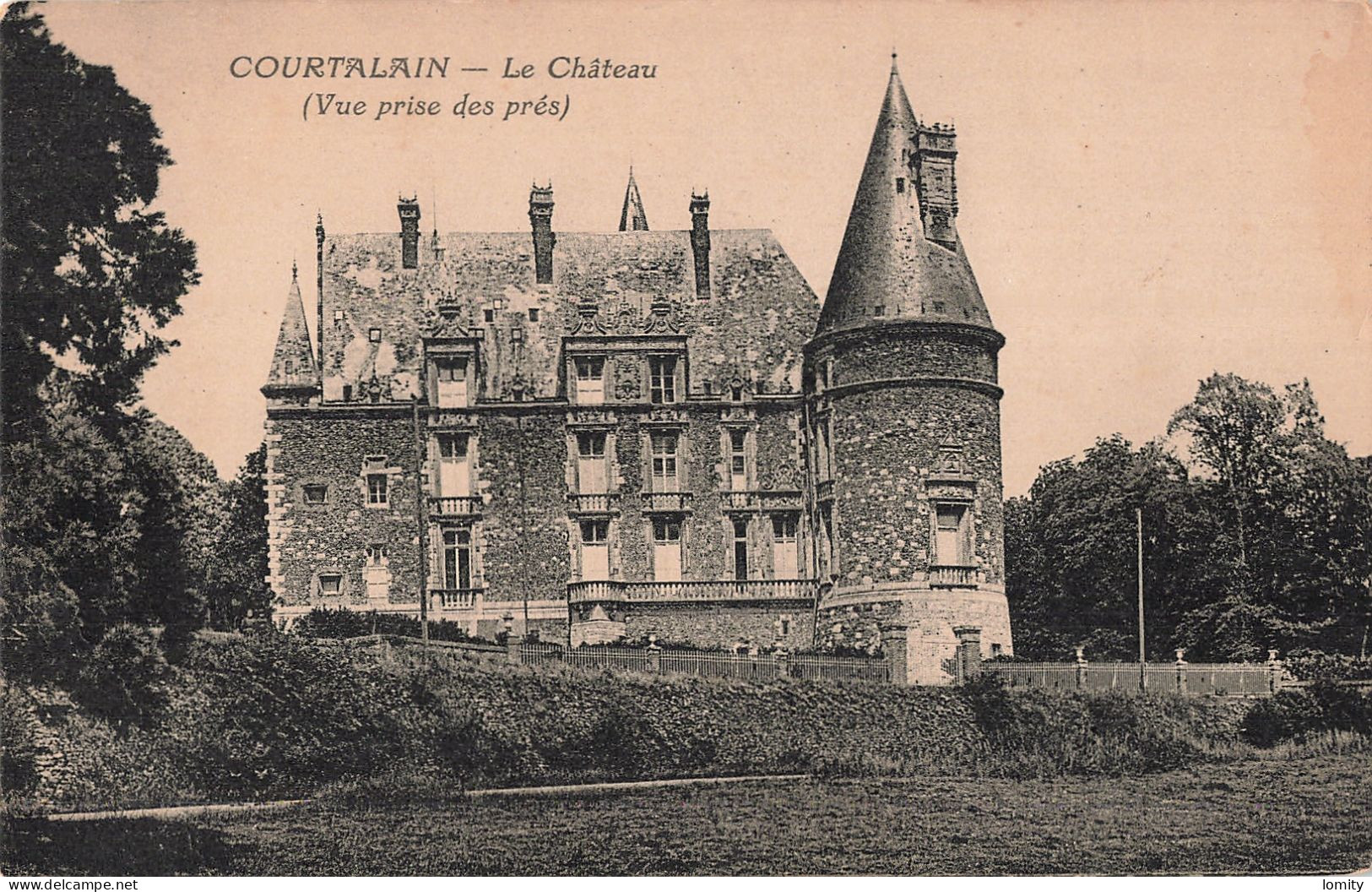 28 Courtalain Le Chateau Vue Prise Des Prés CPA - Courtalain