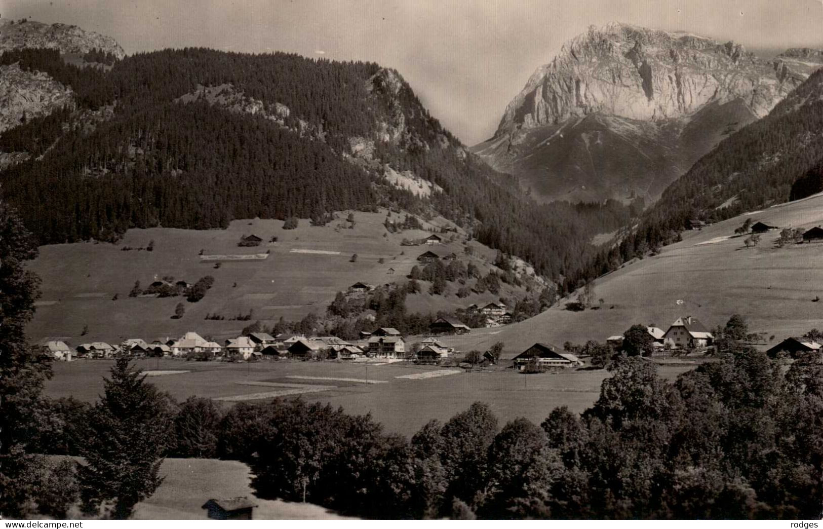 74 , Cpsm  LA CHAPELLE D'ABONDANCE , 1801 , Alt. 1020 M. Et Les Cornettes De Bise (9788.F24) - La Chapelle-d'Abondance