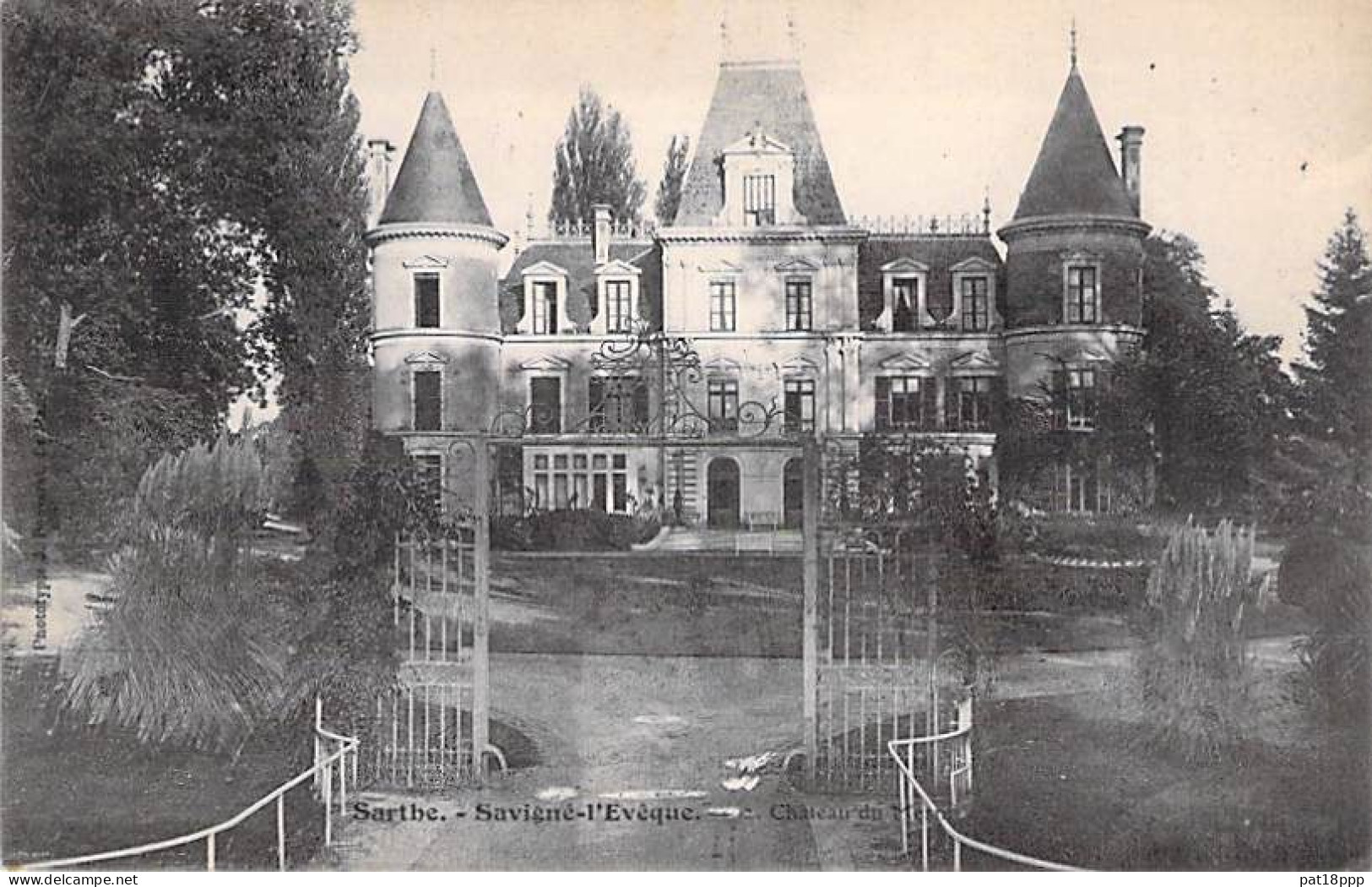 FRANCE - Lot de 20 CPA de CHATEAUX de VILLAGES (- de 6.000 habitants) - Cartes diversifiées