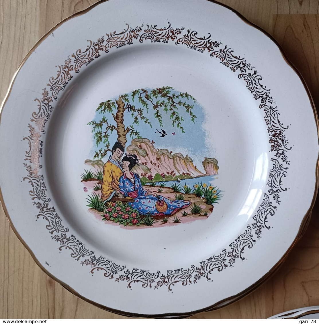 Lot De 12 Assiettes Plates CERANORD ST AMAND Décor Japonais - Saint Amand (FRA)