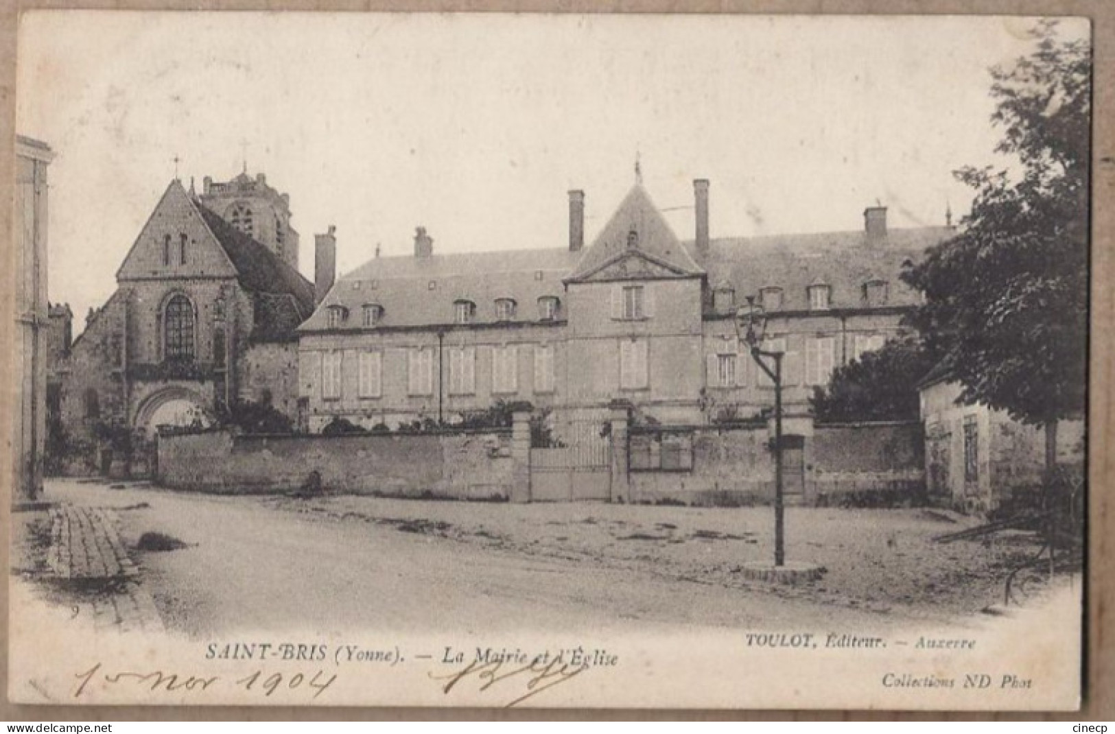 CPA 89 - SAINT BRIS - SAINT-BRIS - La Mairie Et L'Eglise - TB PLAN EDIFICES CENTRE VILLAGE Jolie Oblitération 1904 - Saint Bris Le Vineux