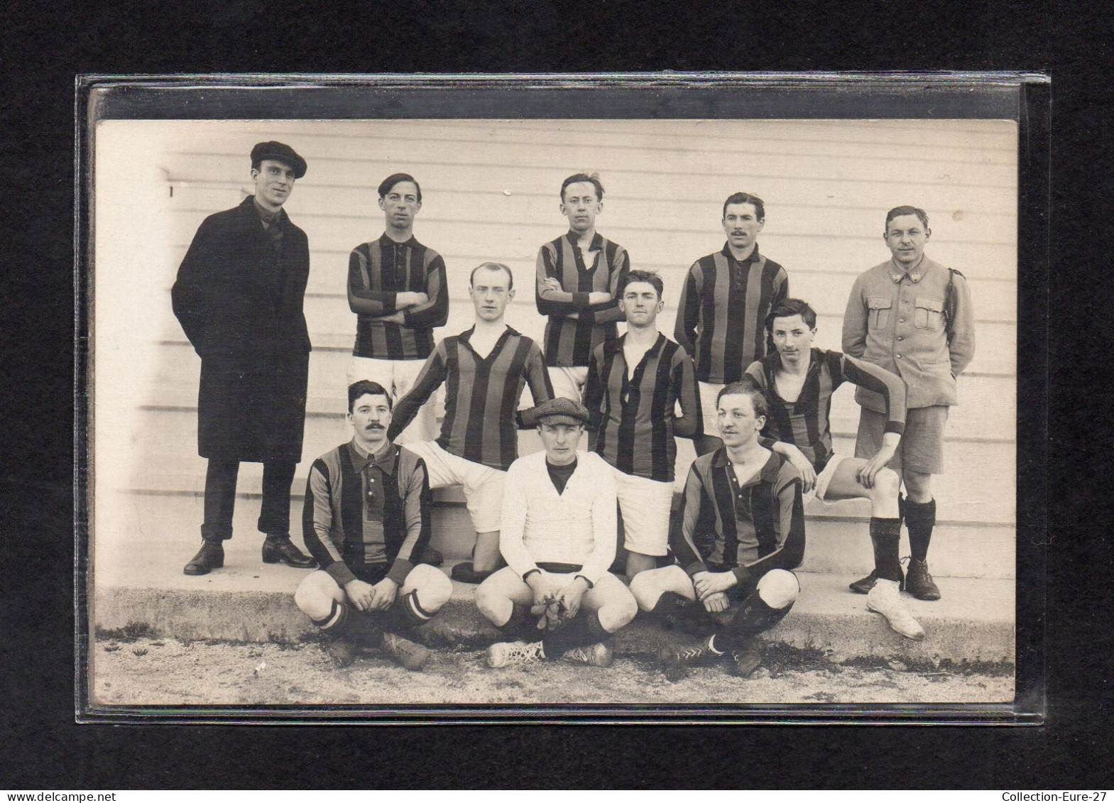(08/02/24) 78-CPA HOUILLES - CARTE PHOTO - FOOTBALL - EQUIPE RESERVE 1929 - Houilles