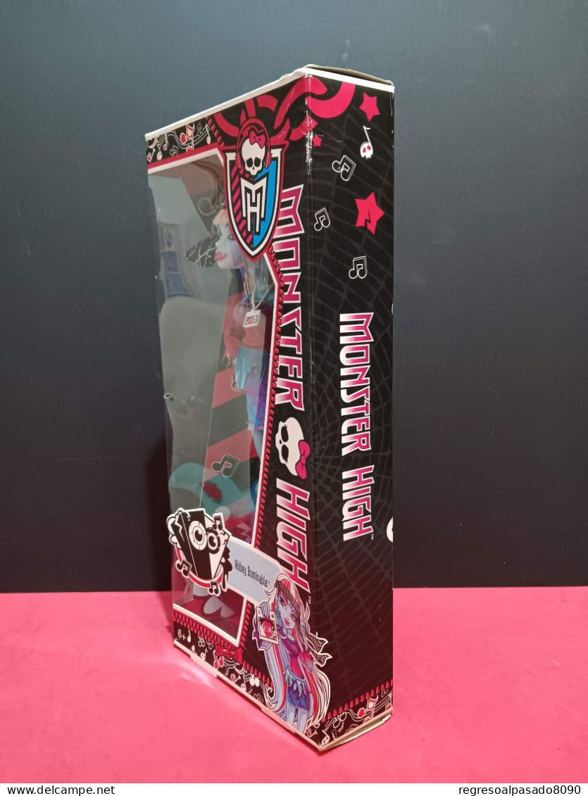 Poupée Antique Muñeca Monster High En Su Caja Año 2012 Abbey Bominable Mattel VIP - Muñecas