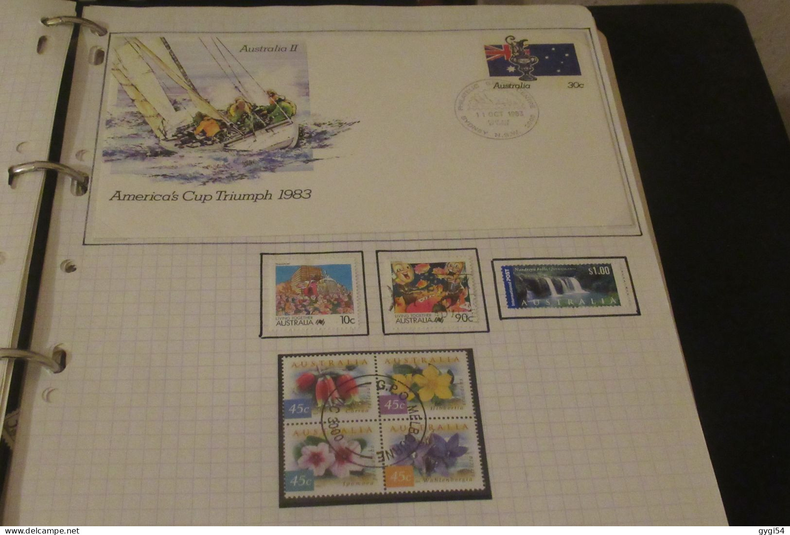 VRAC   LOT DE TIMBRES et de LETTRES