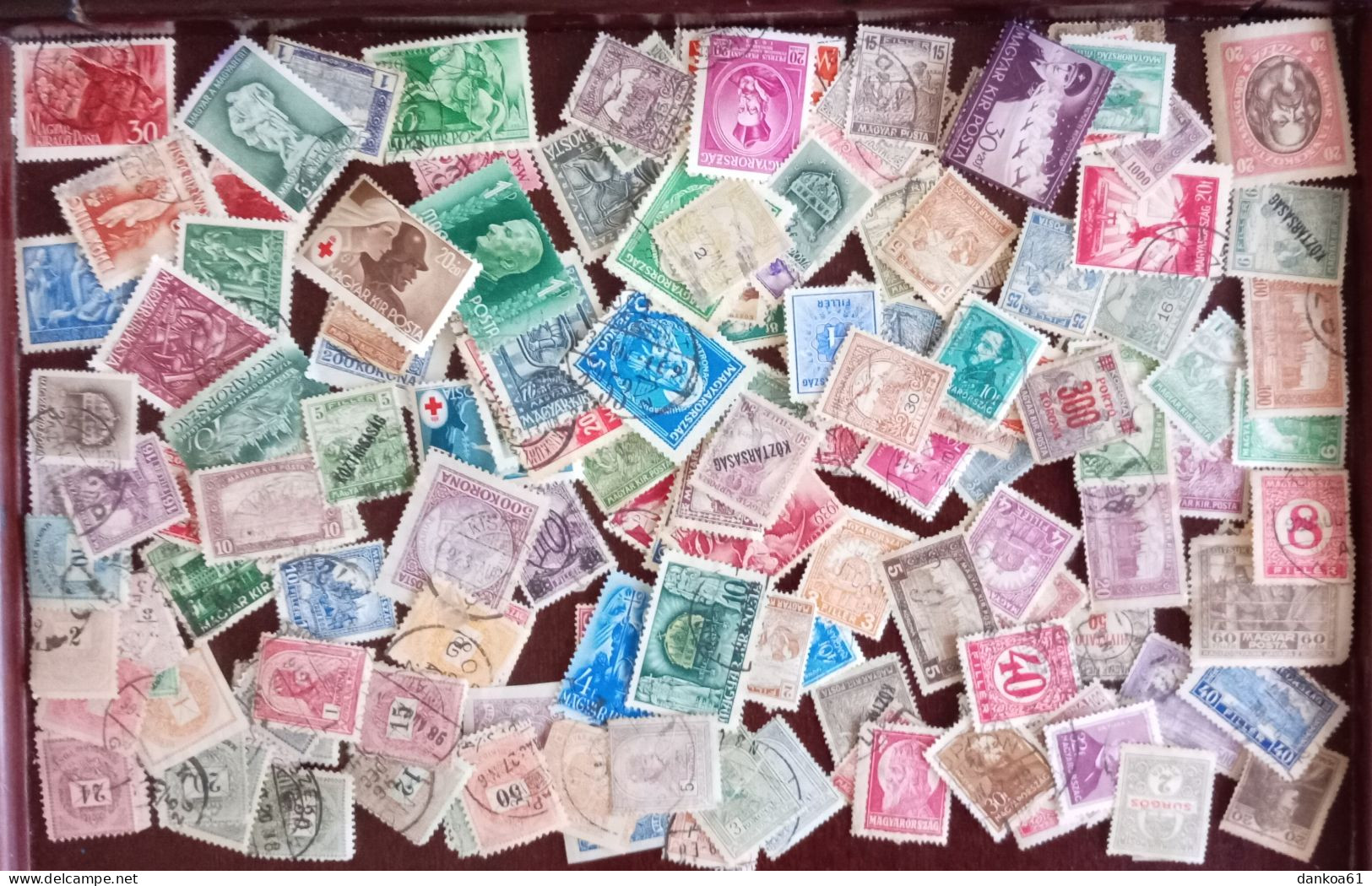 Ungarn 350 Verschiedene Marken (vor 1945.) Meisten Gestempelt. Mehrere Briefmarken Beschädigt. - Collezioni