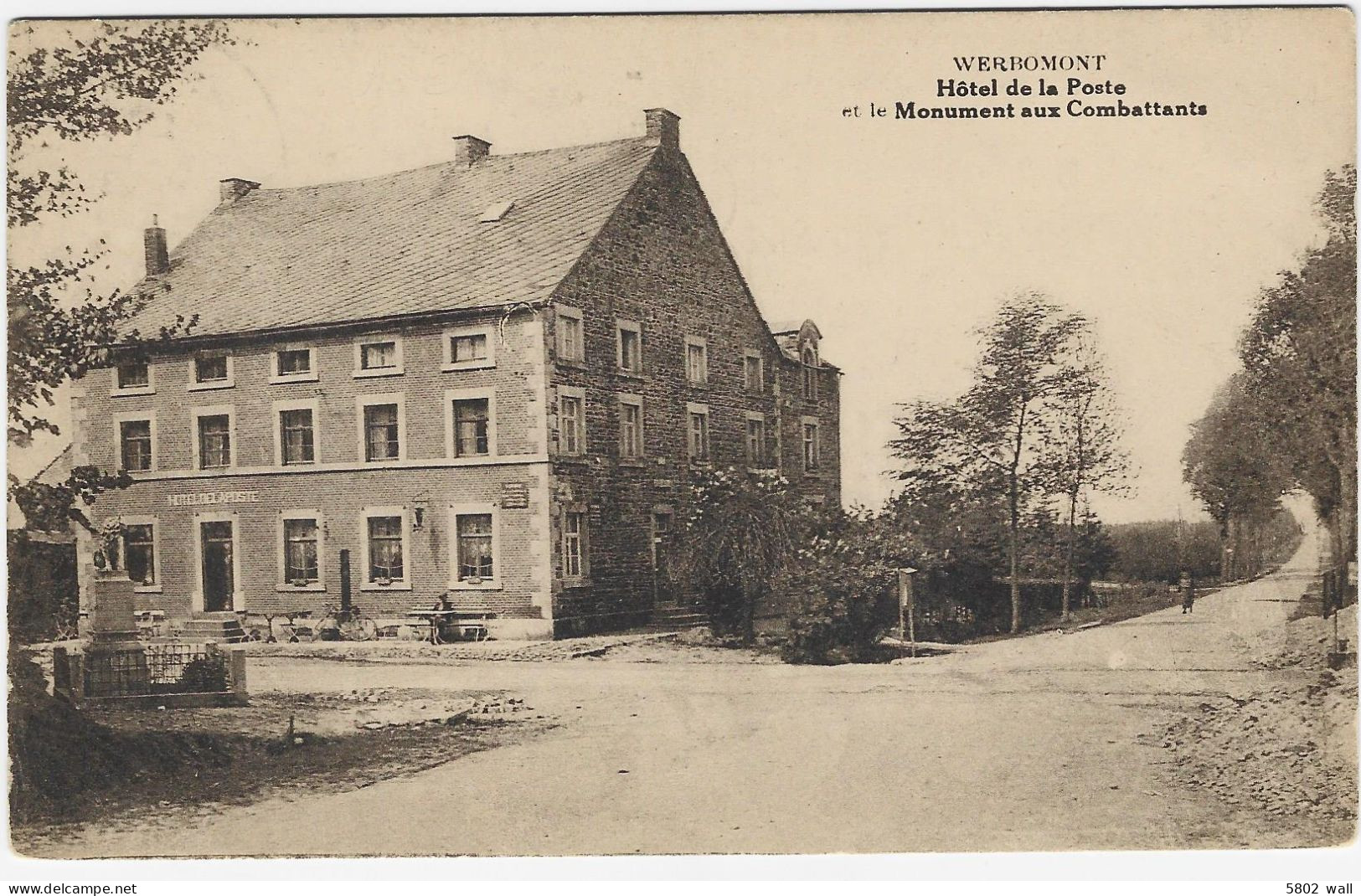 WERBOMONT : Hôtel De La Poste Et Monument Aux Morts - Ferrières