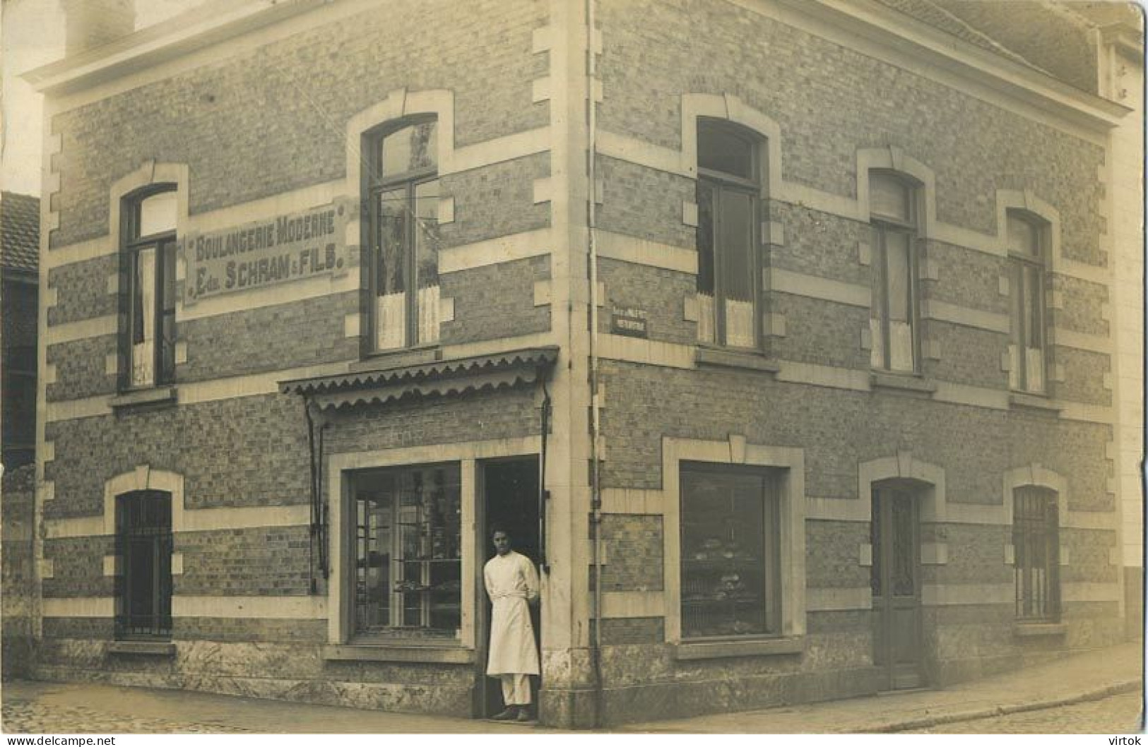 Watermaal - Bosvoorde - Boitsfort : Boulangerie ModerneSchram & Fils : Carte Photo --rue De La Malle-poste2  ( See Scans - Watermael-Boitsfort - Watermaal-Bosvoorde