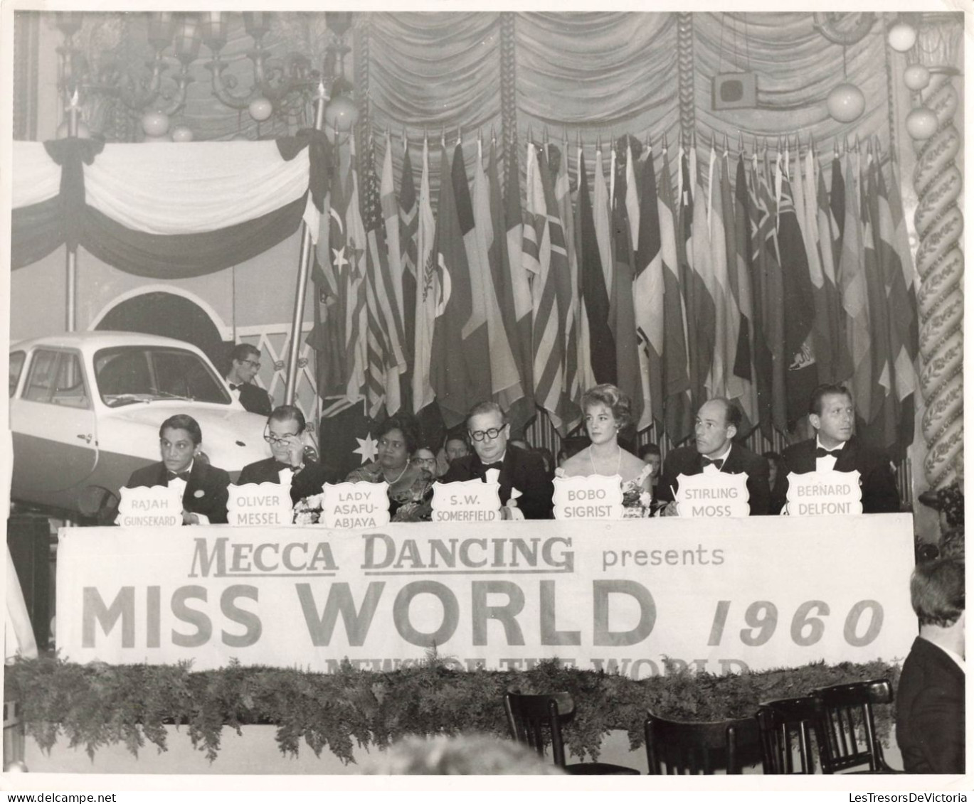 Photographie Originale  - Mega Dancing Presents Miss World 1960 - Jury De Célébrité - Dim:20/25 Cm - Famous People