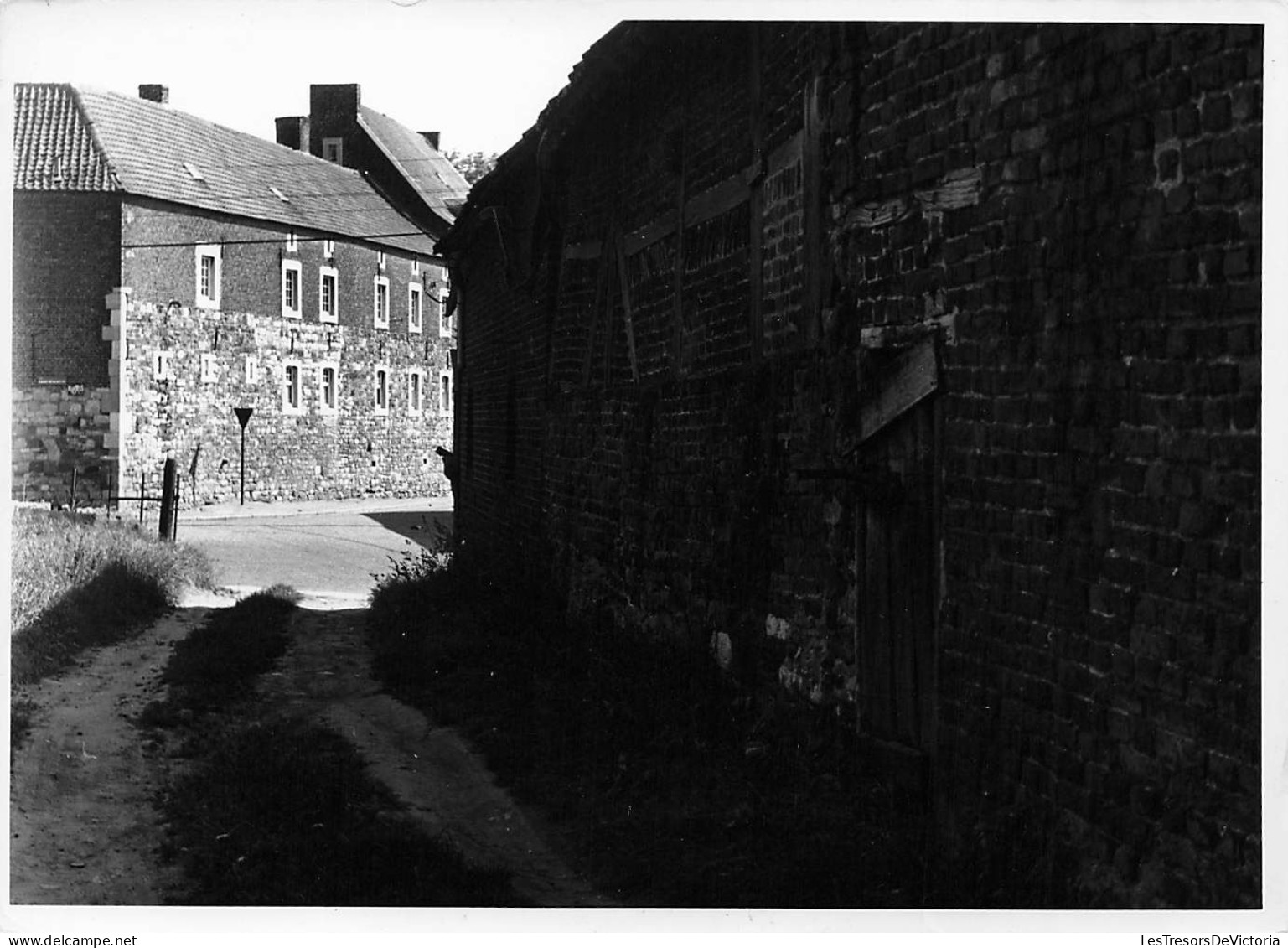 Photographie Originale  - Saint Georges Dommartin - Ferme Louis Mathy - Photo J. Magis - Dim:13/18 Cm - Lieux