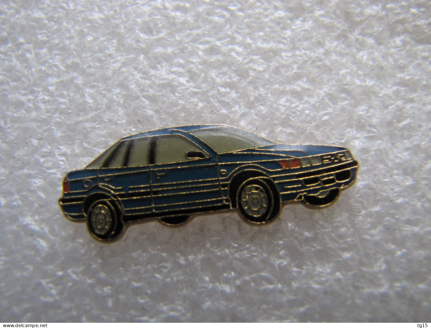 PIN'S    MITSUBISHI   GALANT - Mitsubishi