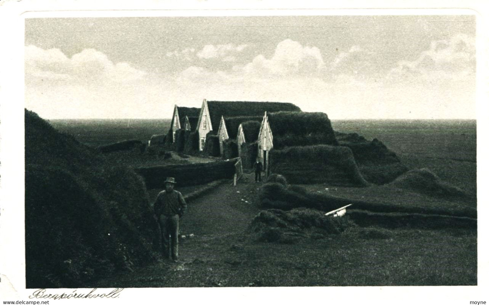 14567   - ISLAND  BERGPORUHVOLL VIEILLES MAISONS -  Bergpóruhvoll. H. Petersen No. 12 - Islande