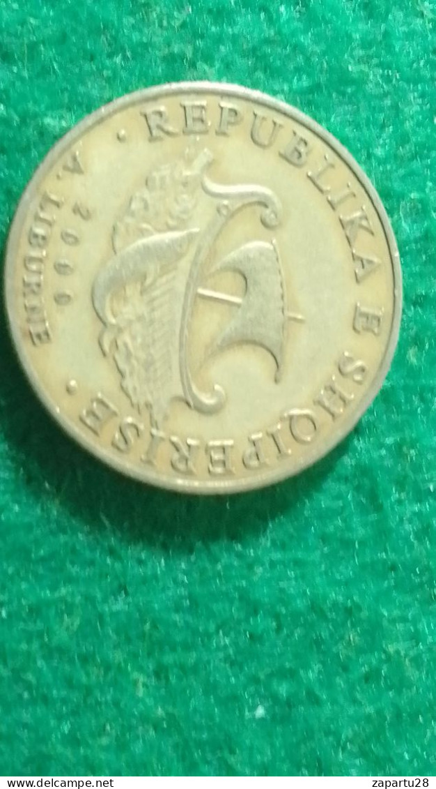 ARNAVUTLUK-2000  -    20   LEKE - Albania