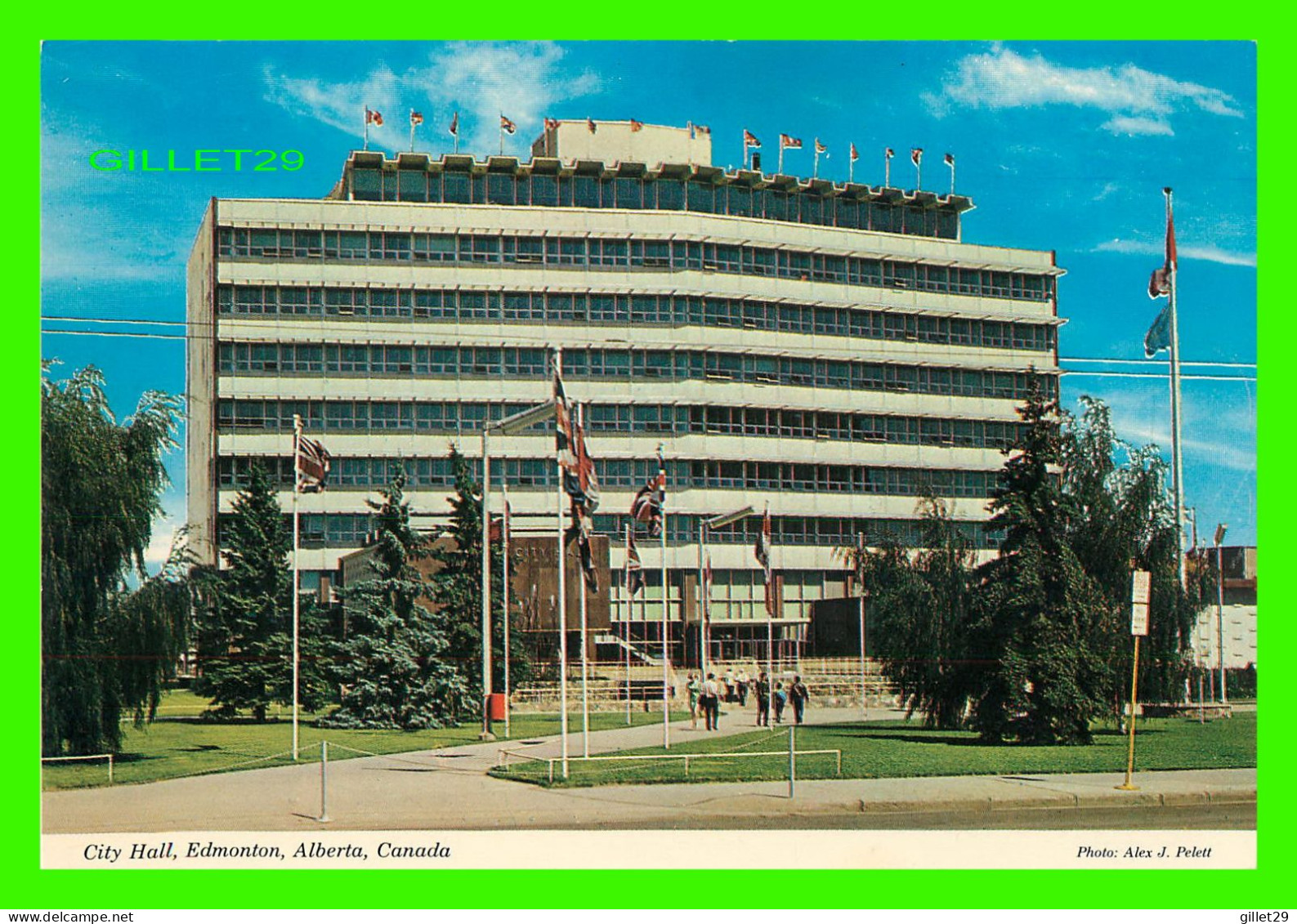 EDMONTON, ALBERTA - CITY HALL - WILSON'S SUPERB - PHOTO, ALEX J. PELETT - - Edmonton