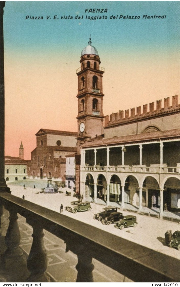 CARTOLINA AUTOMOBILI ITALIA RAVENNA FAENZA PIAZZA DAL LOGGIATO DI PAL. MANFREDI Italy Postcard ITALIEN Ansichtskarten - Faenza