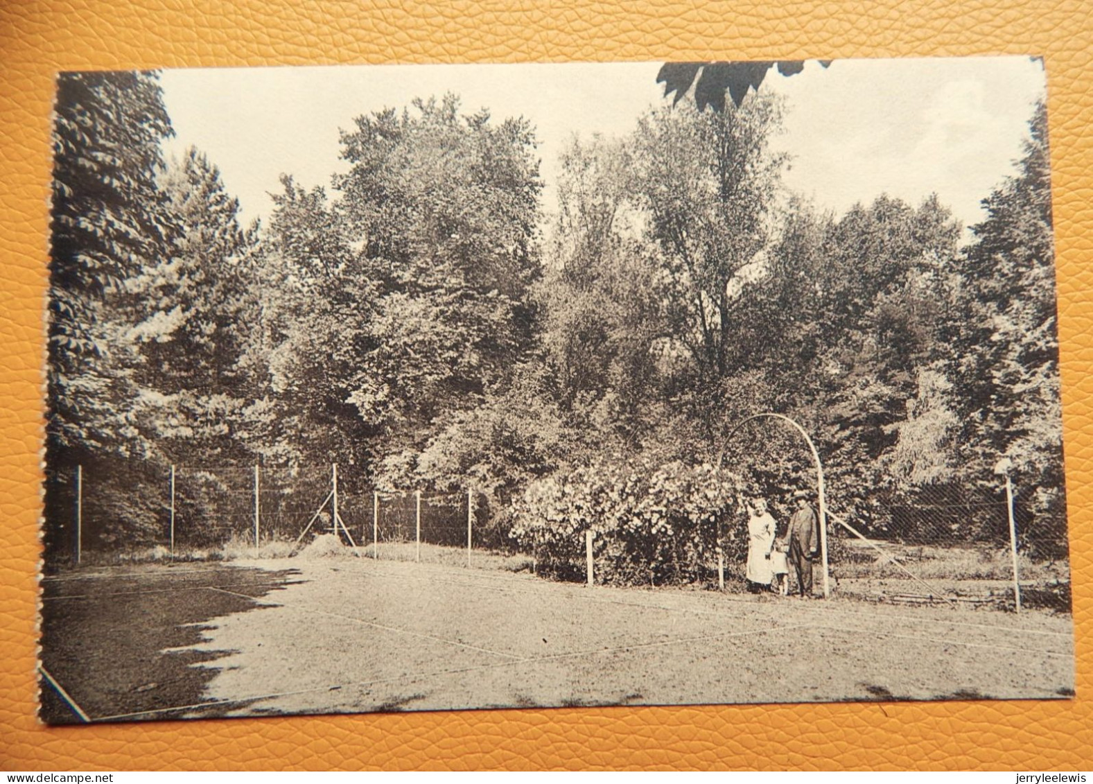 BASECLES  -  Château Dauderni - Jeu De Tennis - Belöil