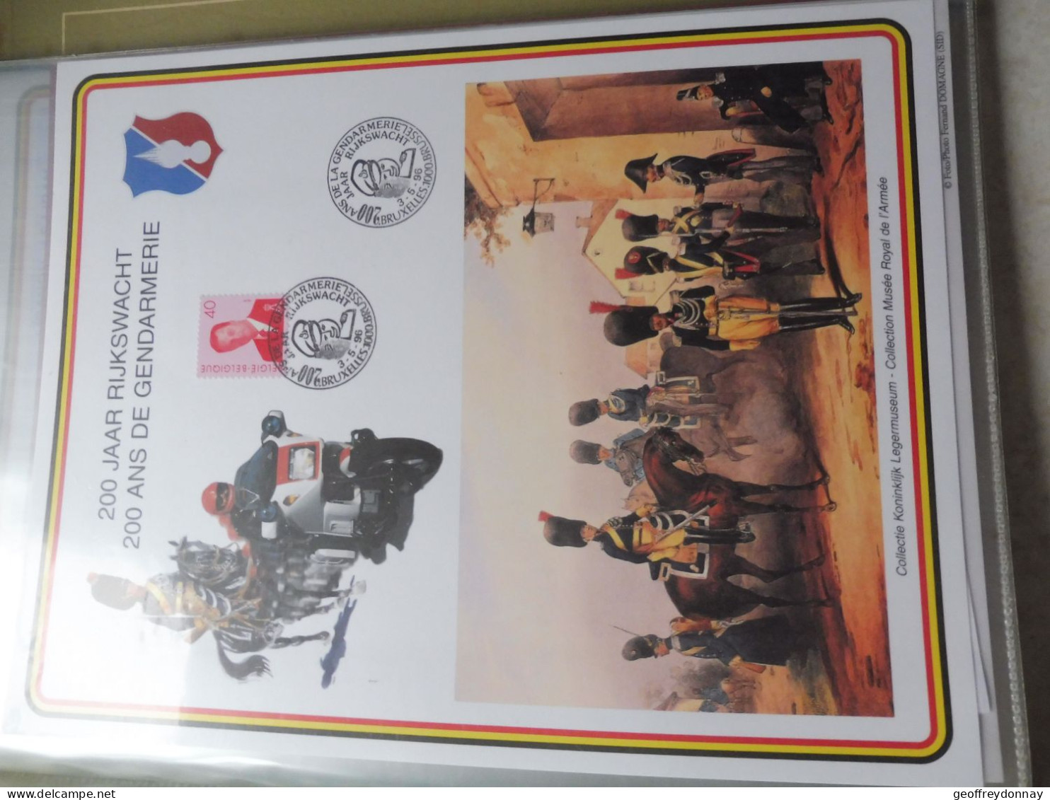 Souvenir Belgique Belgie 2560 ( 1996 ) War Gendramerie Rijkswacht Militaire  Gestempelt Oblitéré Bruxelles Perfect - Gedenkdokumente