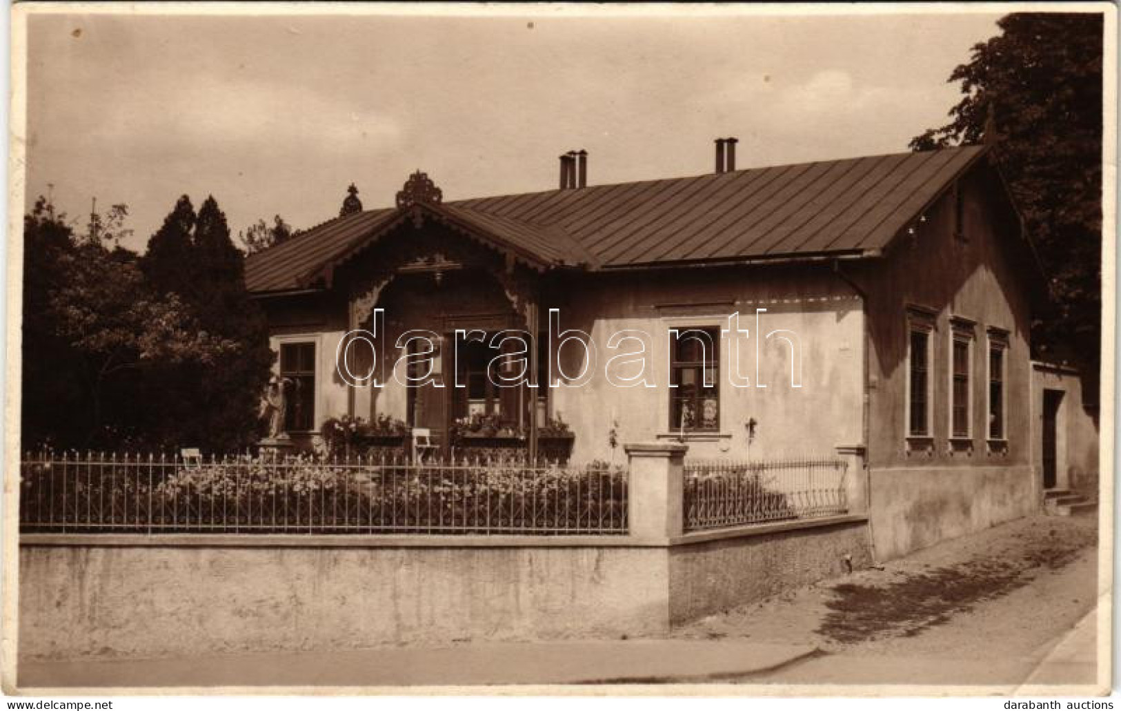 * T3 Eperjes, Presov; Villa. Photo (EB) - Ohne Zuordnung