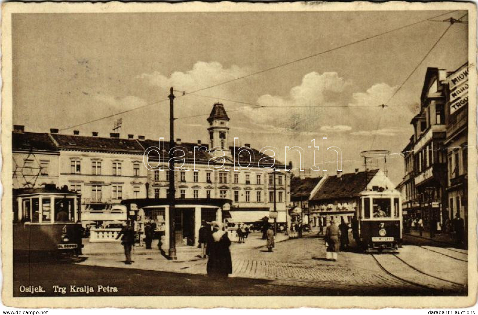 * T3/T4 Eszék, Essegg, Osijek; Trg Kralja Petra / Tér, Villamosok, üzletek / Square, Trams, Shops (fa) - Unclassified