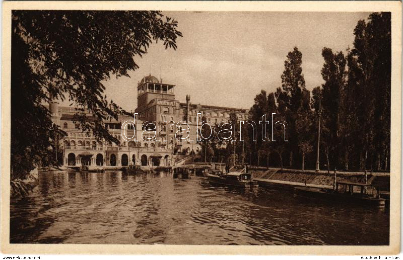 ** T2 Venezia, Venice; Lido, Hotel Excelsior - Ohne Zuordnung