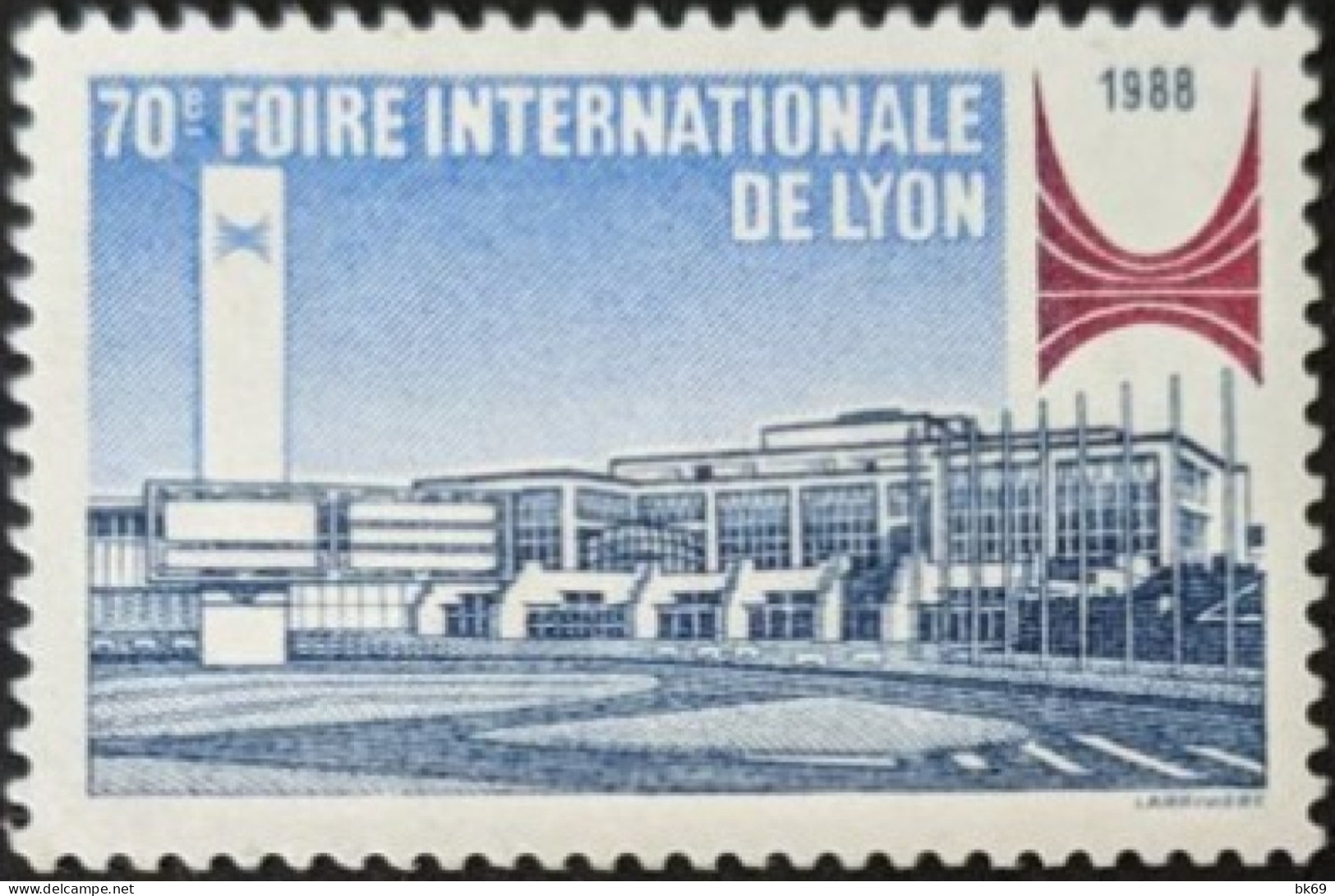 3 Vignettes Dont Lyon Foire Internationale 1988, Jeunesse Au Plein Air 1962 Et Star Feuilles 2001.... - Sonstige & Ohne Zuordnung
