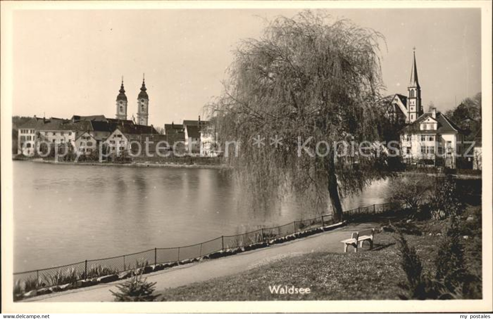 41763875 Bad Waldsee Uferpromenade Am Stadtsee Kirche Bad Waldsee - Bad Waldsee