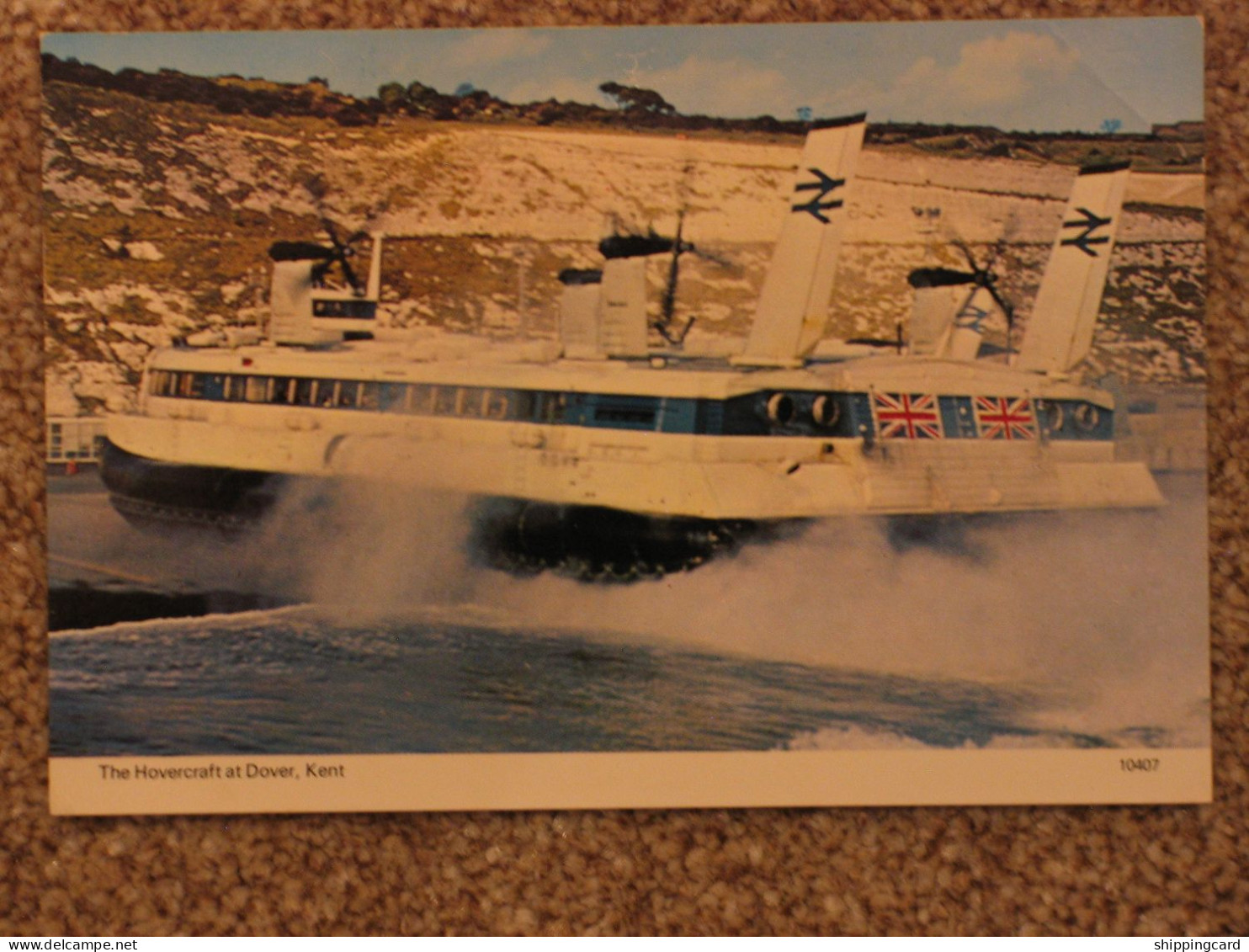 SEASPEED HOVERCRAFT AT DOVER - Aéroglisseurs