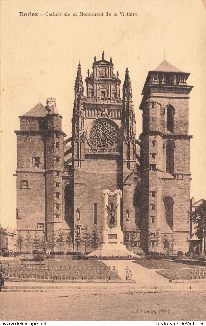 FRANCE - Rodez - Vue Générale De La Cathédrale Et Monument De La Victoire - Carte Postale Ancienne - Rodez