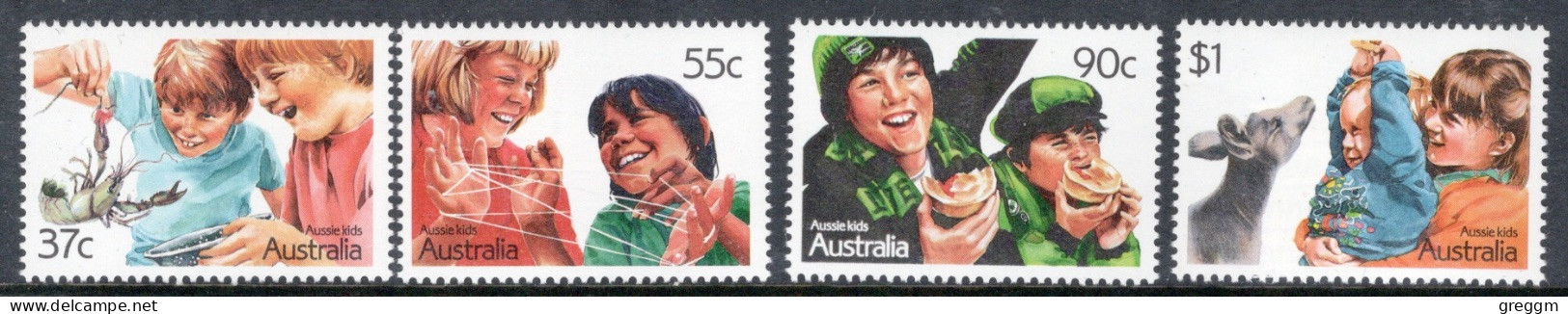 Australia 1987 Set Of Stamps - Children In Unmounted Mint - Nuovi