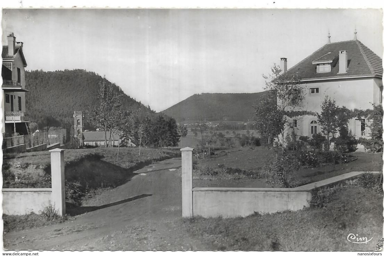 D 88. ETIVAL. CHALET CHANAL LA FOSSE - Etival Clairefontaine