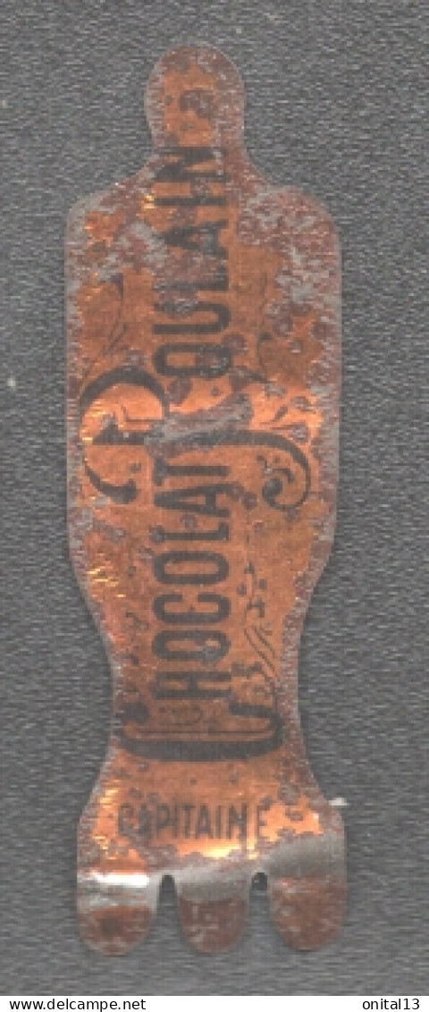 1884 CHOCOLAT POULAIN FIGURINE PLATE EN TOLE LITHOGRAPHIE / CAPITAINE     D3353 - Chocolat