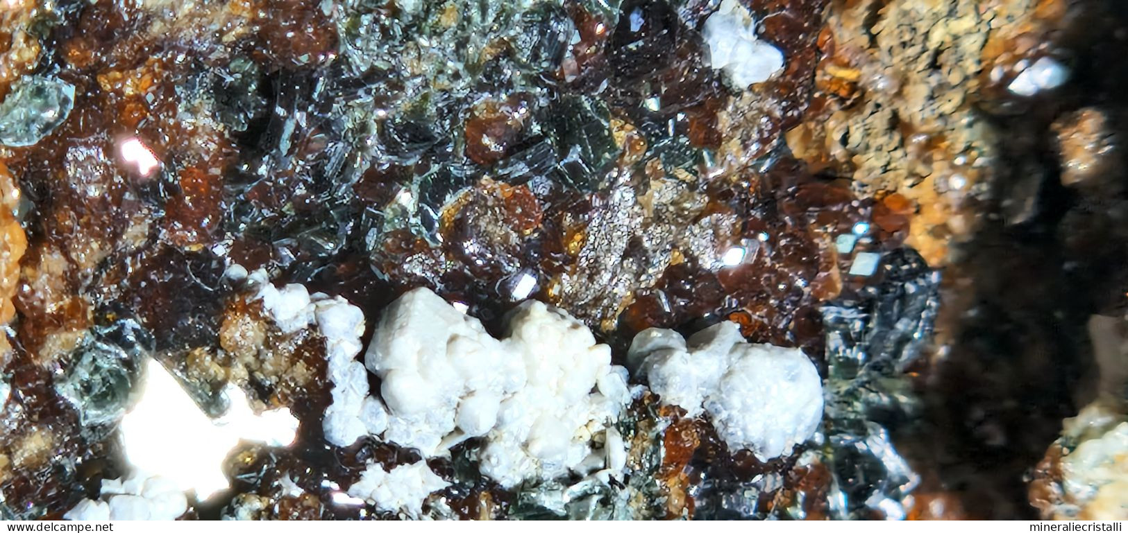 Minerali liguri granato titanite hessonite passo del faiallo Italia 186 gr 8cm