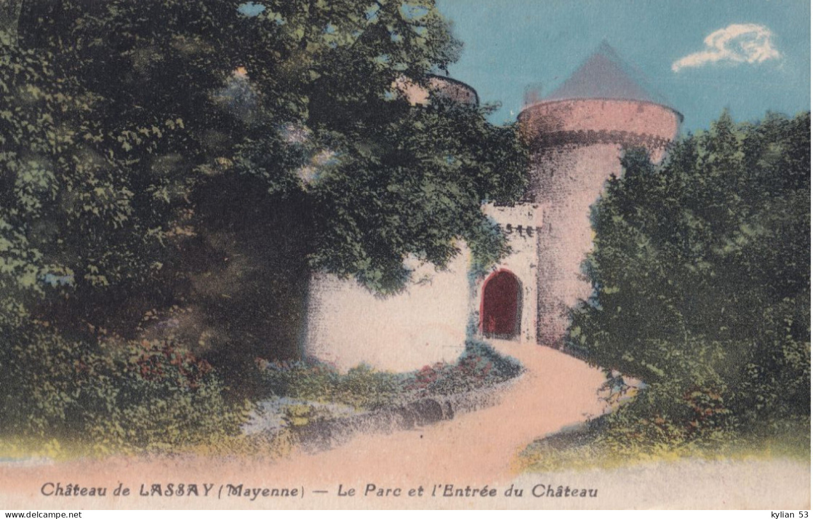 Lassay - Le Château - Le Parc Et L'entrée Du Château - Colorisée - Mayenne - 53 - CPA - Lassay Les Chateaux