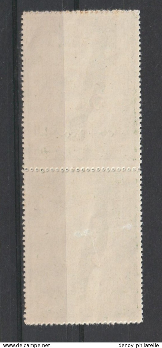 ALGERIE 363A En Paire Sans Charnière** Un Timbre Avec Une Adhérence - Unused Stamps