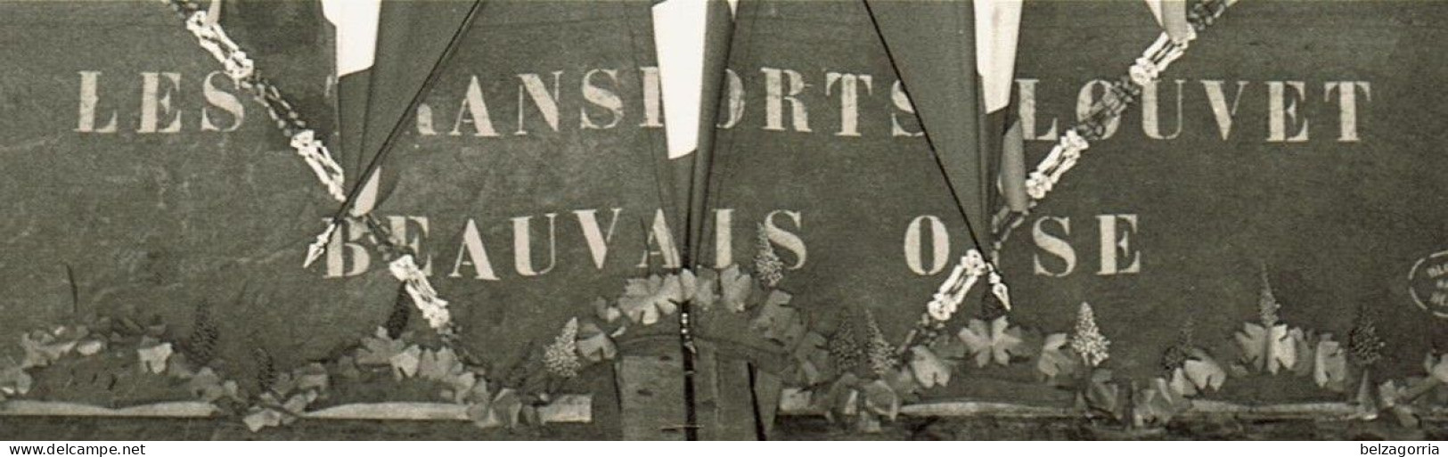 TRANSPORTS LOUVET à BEAUVAIS ( 60 ) - Photographie Originale De BARETTE à Beauvais -  Groupe De Personnes à Identifier - Camions & Poids Lourds