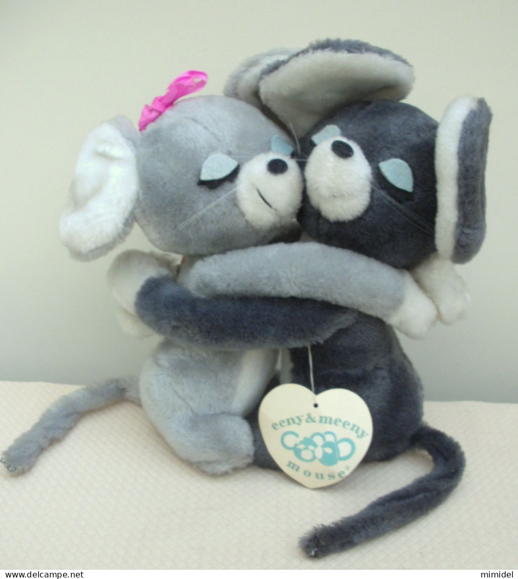 Vintage Eeny & Meeny Hugging Mice, Dakin 1976 - Peluches