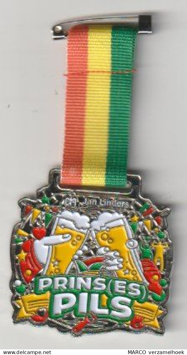 AH Albert Heijn - Jan Linders (NL) Medaille Carnaval 2024 Prins(es) Pils - Carnival