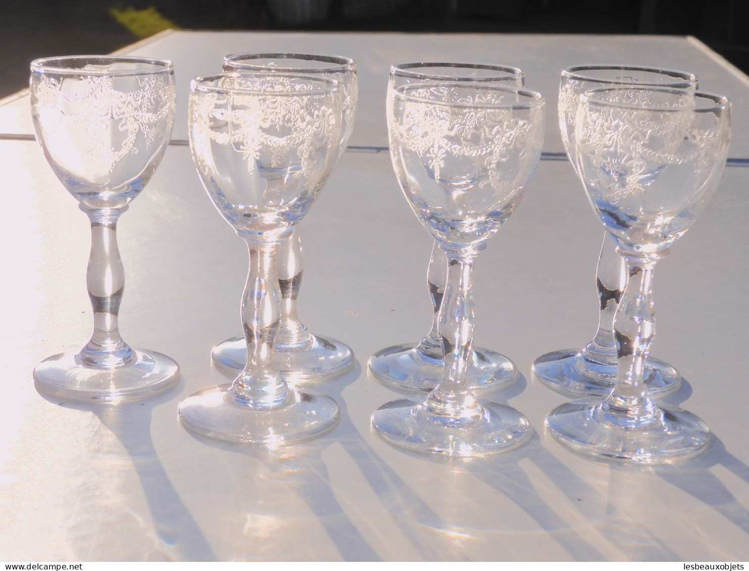 -7 VERRES CRISTAL Gravé SAINT LOUIS BARTHOLDI Cave à LIQUEUR XIXe Vitrine   E - Glas & Kristal