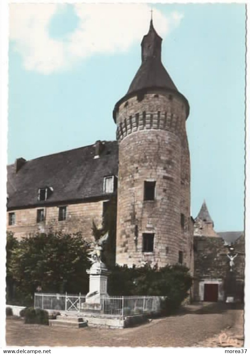 MONTS SUR GUESNES  Le Château - Monts Sur Guesnes