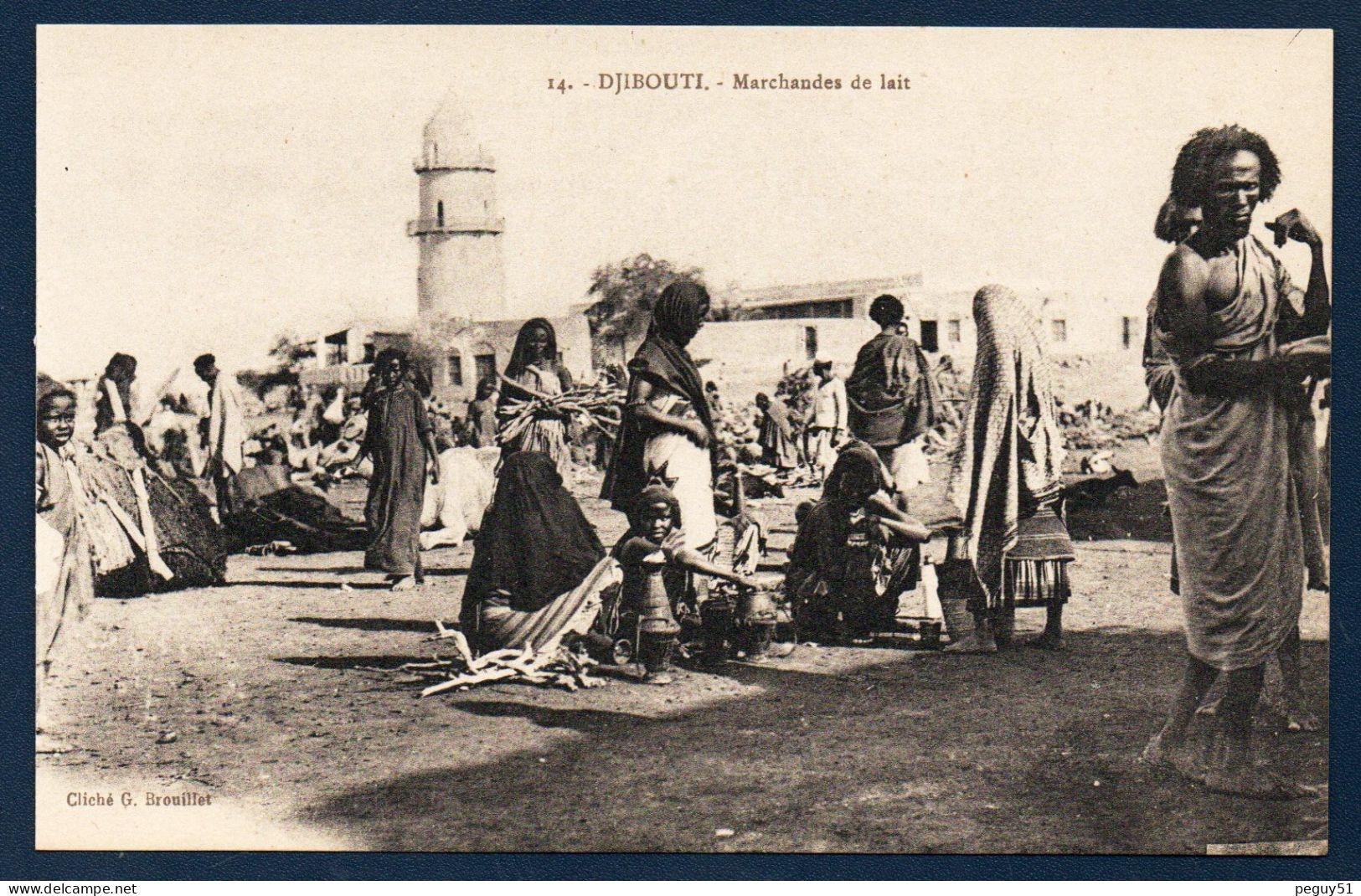 Djibouti.  Mosquée Haji Hamoudi ( 1906). Place Du Marché : Marchandes De Lait Et De Branches - Dschibuti