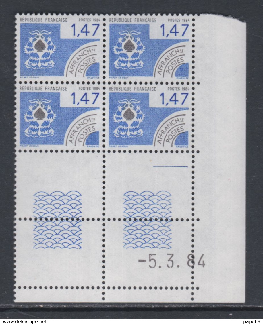 France Préoblitéré N° 183 XX Cartes à Jouer : 1 F. 47 En Bloc De 4 Coin Daté Du 5 . 3 . 84 ;  1 Trait, Sans Ch. TB - Prematasellados